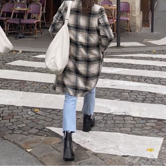 Princess Polly Halo Boots - Picture 3 of 6